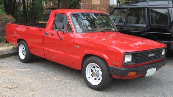 1 Mazda B2000 '82a.jpg