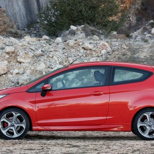 05-2014-ford-fiesta-st-fd.jpg